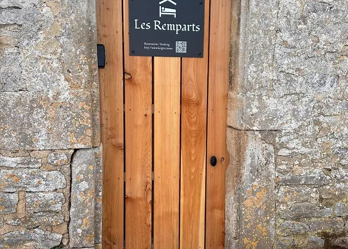 Les Remparts Apartment